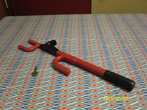 Anti theft auto steering wheel lock red w/ key