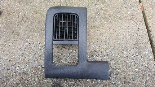 02-05 dodge ram 1500 oem driver side left air vent &amp; bezel 5gy91xdvaa