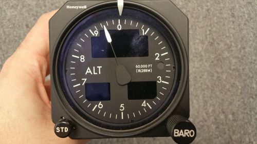 Honeywell altitude indicator model: am-250   70264n02d01