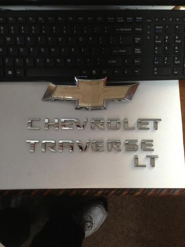 Chevrolet traverse lt 2010 tailgate emblems used