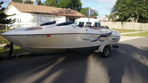 1999 yamaha ls2000 jetboat 20ft