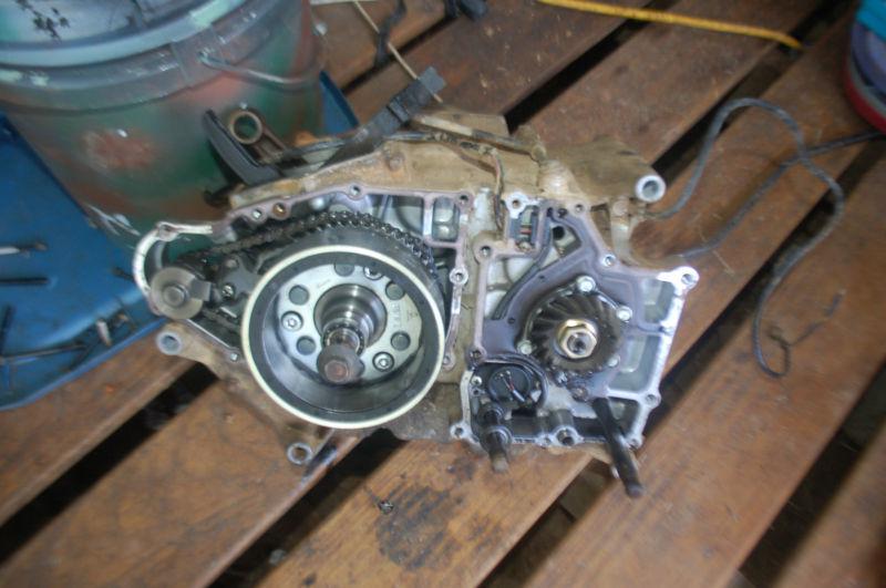 97 kawasaki bayou klf 300  klf300 bottom engine motor crank 98 99 2x4 free sh