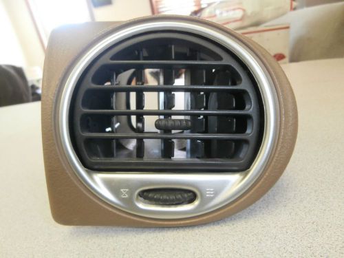 2004 gmc envoy a/c air vent passenger oem #2498