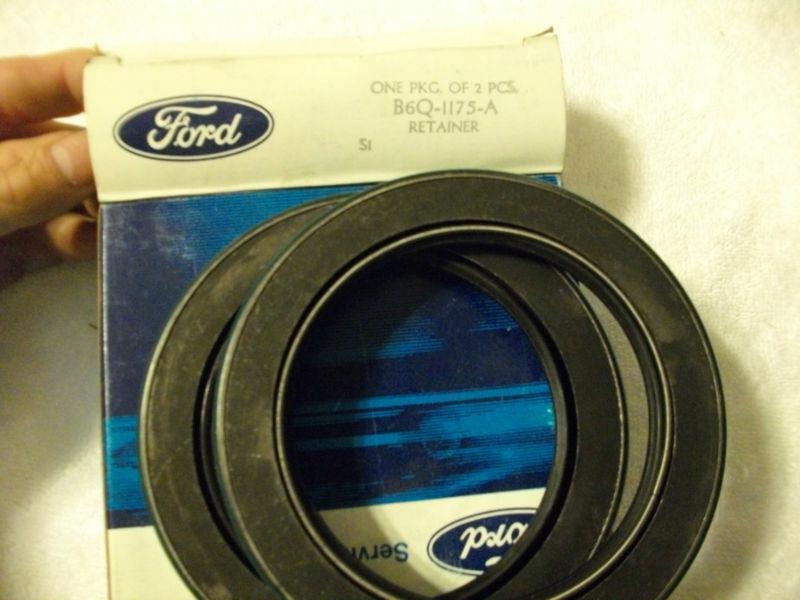 Ford nos seal pair b6q-1175-a      cr34383     two seals