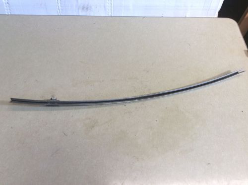 1964 1/2 1965 1966 ford mustang front of rh door glass run weatherstrip channel