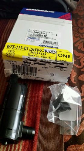 Brand new original gm windshield washer pump part 20999342