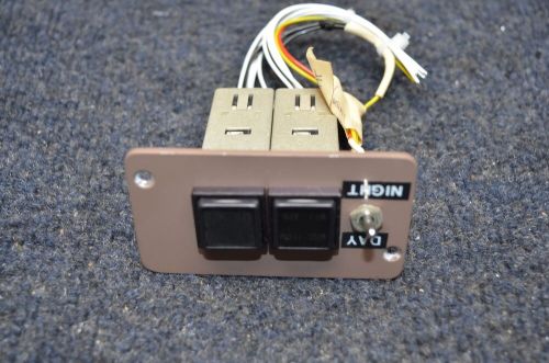 4766-123 | beechcraft 95-b55 | gps anunciator switch 28 volts