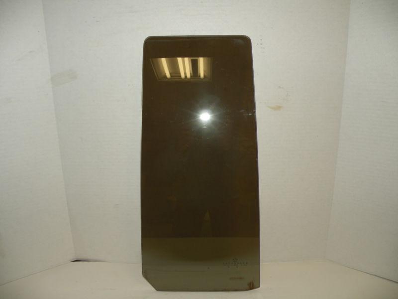 1984-1996 jeep cherokee rear door vent glass  right side  privacy  oem