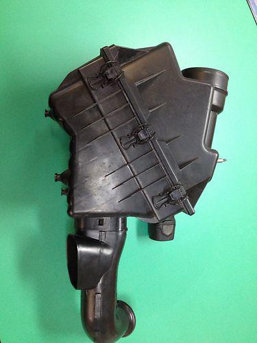 Ford fusion air box