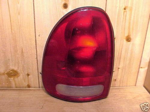 Chrysler town & country 96-00 1996 1997 1998 1999 2000 tail light driver lh 