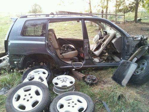 2004 toyota highlander parts