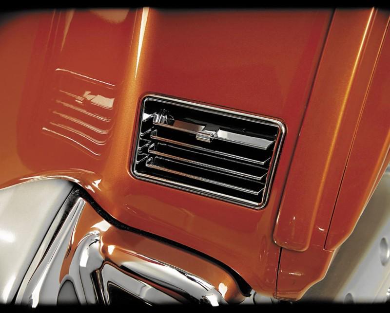 Show chrome chrome lower vent  52-642