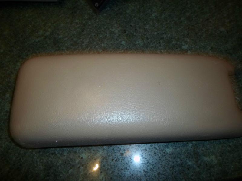 1994 ford ranger tan console lid/armrest