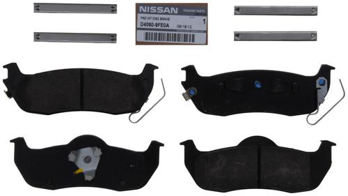 Nissan oem d40609fe0a brake pad or shoe, rear/disc brake pad