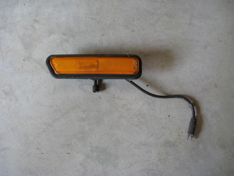 Parting out 1989 porsche 944 oem factory front passenger side marker light side