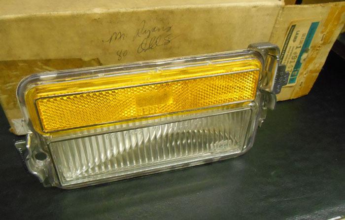 Nos gm olds oldsmobile 1980 80 cutlass & supreme lh side marker light