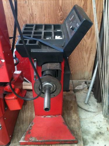 Purchase Hunter DSP7700 Tire/Wheel Balancer Machine in Talladega ...