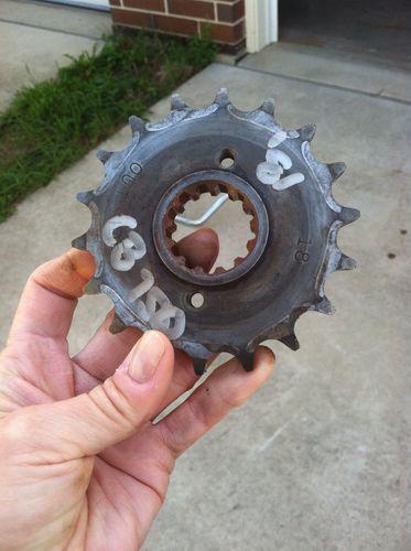 Honda cb 750c front sprocket '81