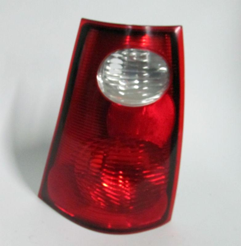 01 02 03 04 05 ford explorer sport trac oem left tail light nice!