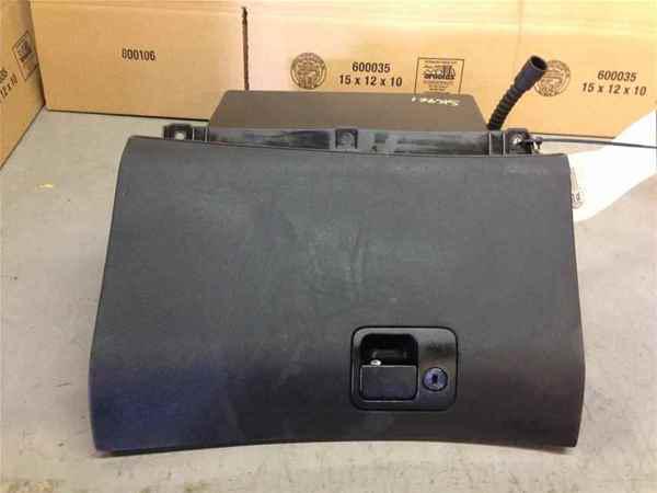 99 00 01 02 03 04 05 06 07 08 09 saab 9-5 glove box oem