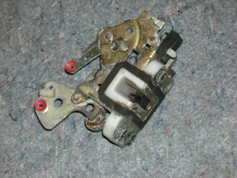 98 99 00 01 02 03 ford escort inside door latch r/r