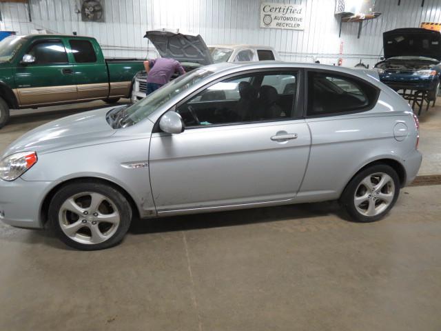 2007 fits hyundai accent 57297 miles front door left 2578680