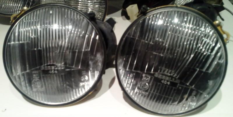 Carello headlights headlamps light  03.221.800 carello 03.220.700 on lens