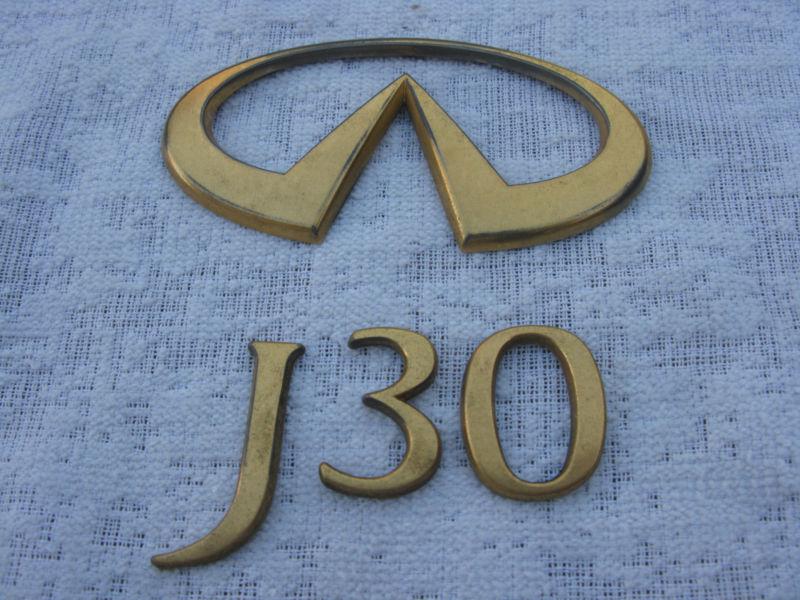 90's infiniti j30 gold emblems 