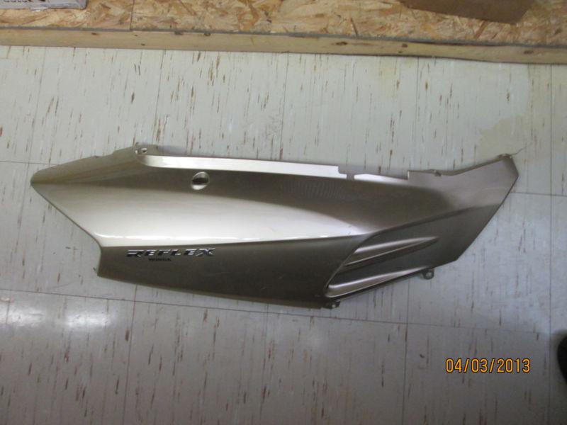 2002 honda reflex side panel cowl right side gold