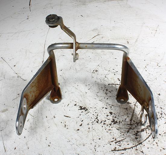 1981 yamaha xj550 maxim headlight stay/bracket/oem