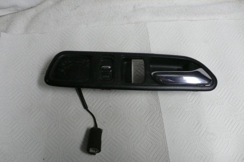 97 98 99 00 01 honda prelude oem right passenger side door handle and speaker