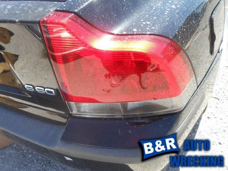 Right taillight for 01 02 03 04 volvo s60 ~ 4743022