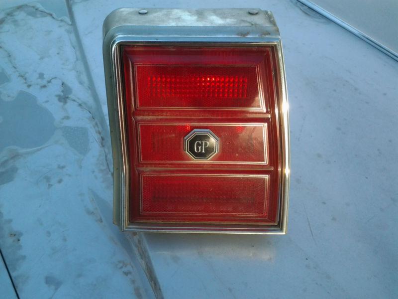 81 82 83 84 85 86 87 pontiac grand prix rh taillight assembly