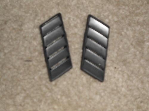 82-92 firebird trans am gta dash pad corner defroster vent (pair of2)