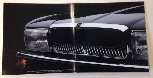 1992 jaguar sales brochure ~ 20 pages. full color. xj6, xjs, vanden plas, more.