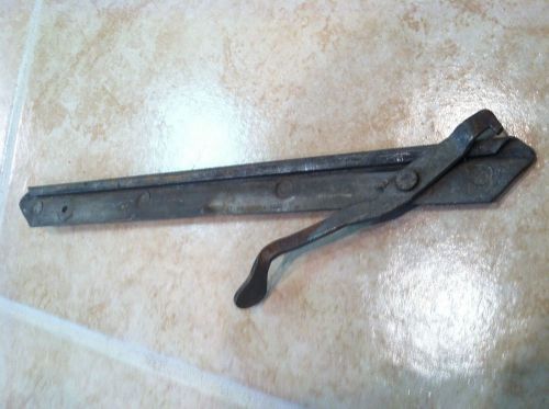 Mgb seat rail tracks piece