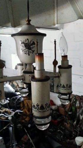 Vintage shandalier 4 bulbs