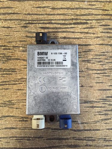 Bmw e60 e61 usb hub p/n 9-123-739-02