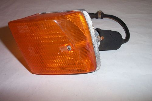 928 porsche&#039; leftside(driver) front turn signal light housing w/harness &amp; lens !