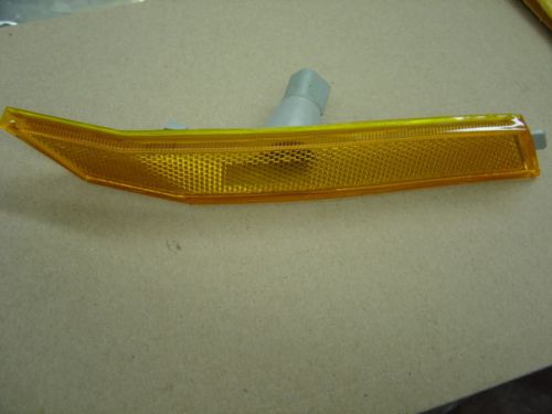 Oem parklamp rh marker side 2006-2009 ford mercury 6e5z13200c / 6e5z-13200-c