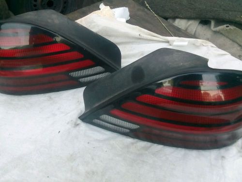 2002 grand am taillight