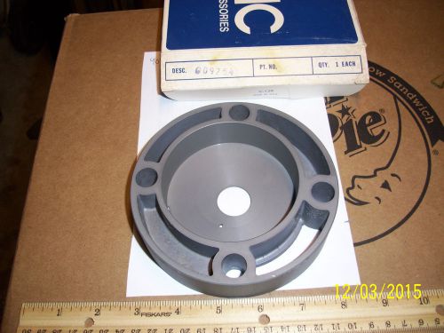Omc stern drive water pump housing 909754  new old-stock