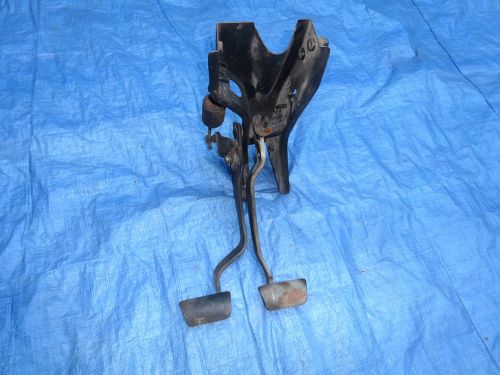 1967-72 dart, duster, a-body mopar, 4-speed clutch / brake pedal assembly, vgc