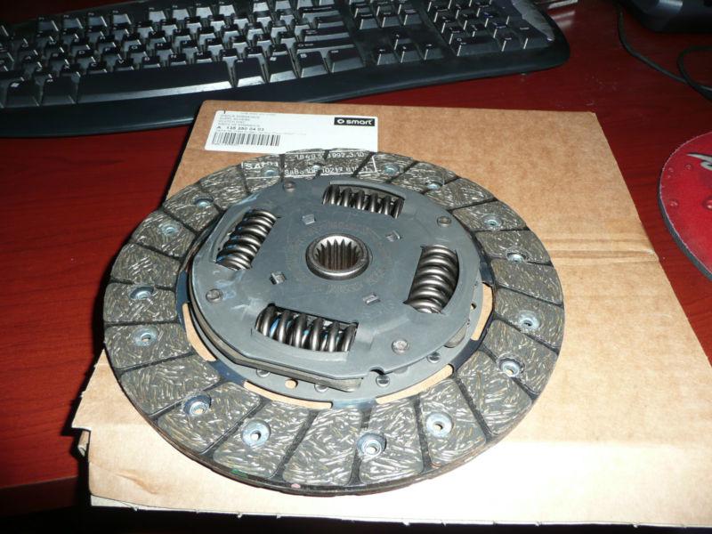 Smart car clutch disc part number a 135 250 04 03 new in it's box another deal