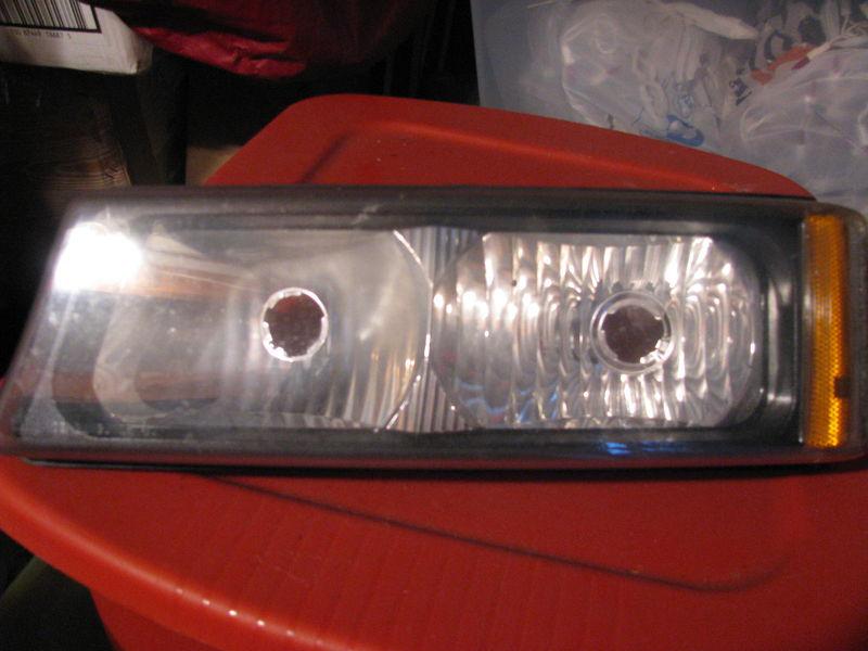 Chevy silverado parking lamp  2004