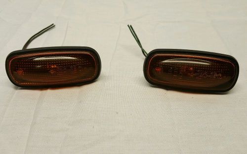 2004 land rover discovery se7 oem front fender side marker lights, pair, amber