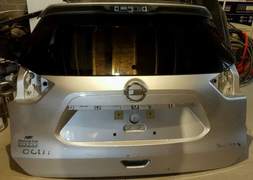 Nissan rogue 2014-2016  rear trunk lid hatch tailgate