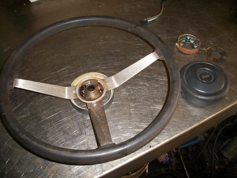 buy-jeep-steering-wheel-sport-laredo-wrangler-cj-yj-76-95-horn