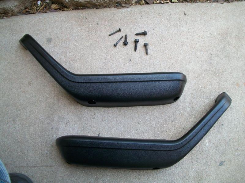 73 74 75 76 77 78  maverick comet mustang nice quality black armrests 