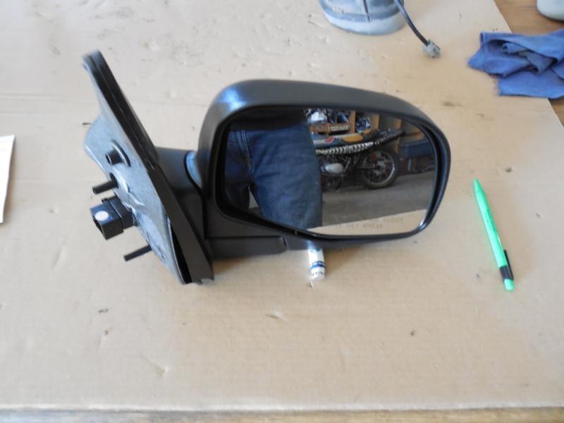 New 2002-05 ford explorer r. side mirror